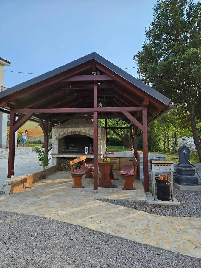 Apartmani Dado Čavle