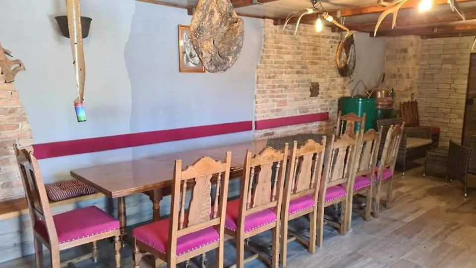شقة Apartmani Dado Čavle