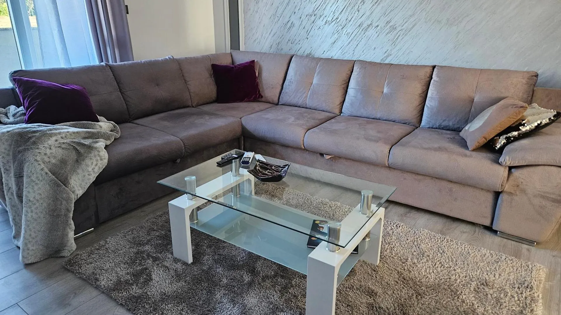 شقة Apartmani Dado Čavle