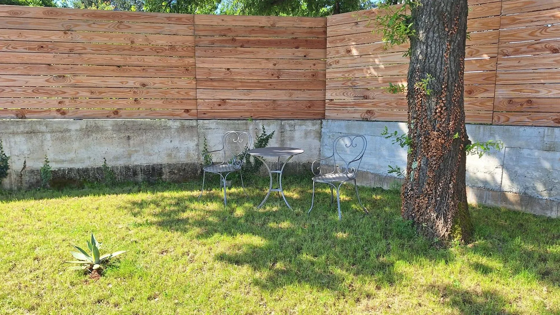 شقة Apartmani Dado Čavle